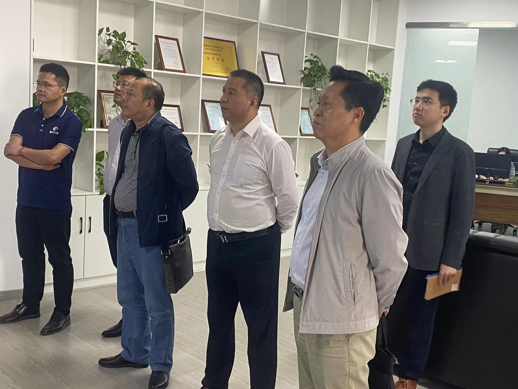5月22日考察黄石海龙信息科技有限公司